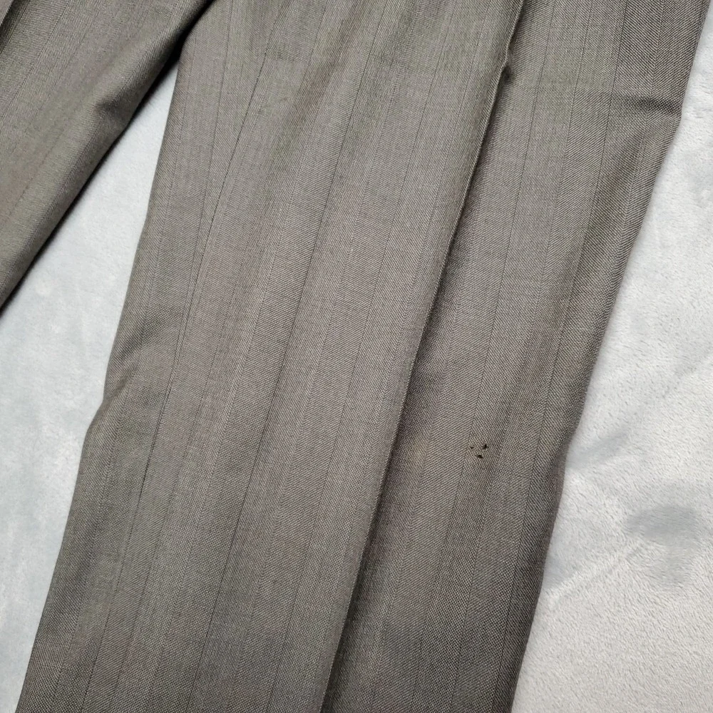 VTG Haggar Pants Mens 34x30 Gray Gentleman Fit Pleated Dress Retro Made In USA